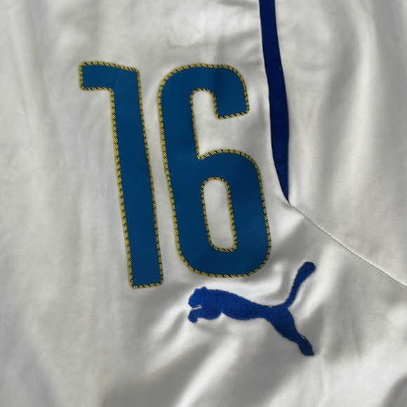 Italy Football Kit Jersey And Shorts. - Picture 12 of 16